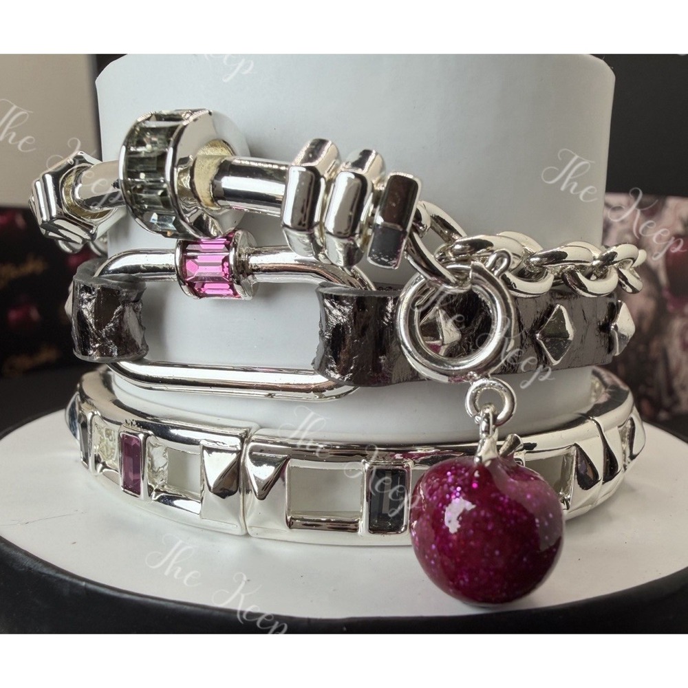 Bomb Party Halloween 26 Stack ST50218 Poison Apple Runway Bracelet Set